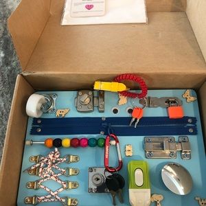 Montessori busy board -handmade with❤️. TTRemax.